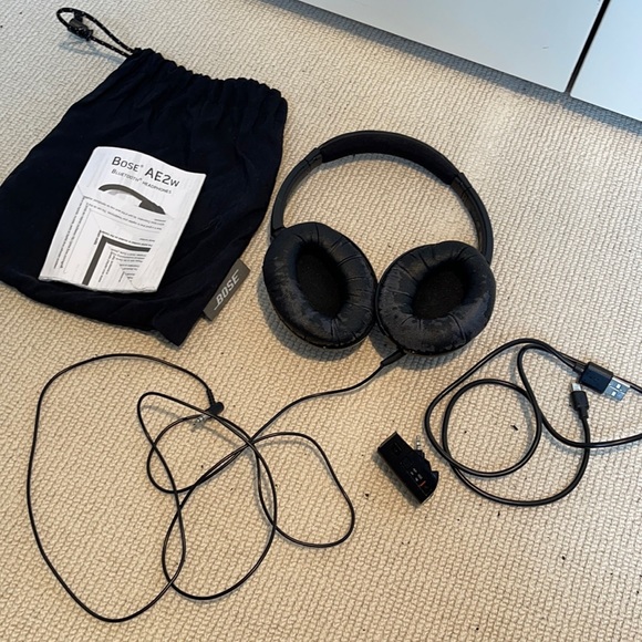 Boss Bluetooth noise cancelling headphones - Picture 1 of 3